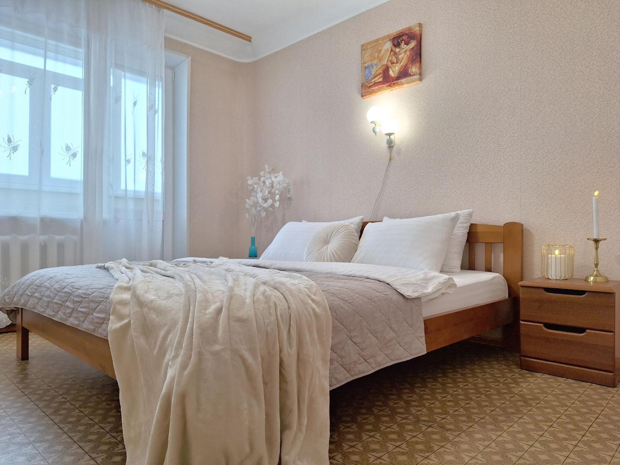 4 Ліжка З Балконом Документи Для Відряджень Мережа Alex Apartments Безконтатне Заселення 24-7 Poltava Exteriér fotografie